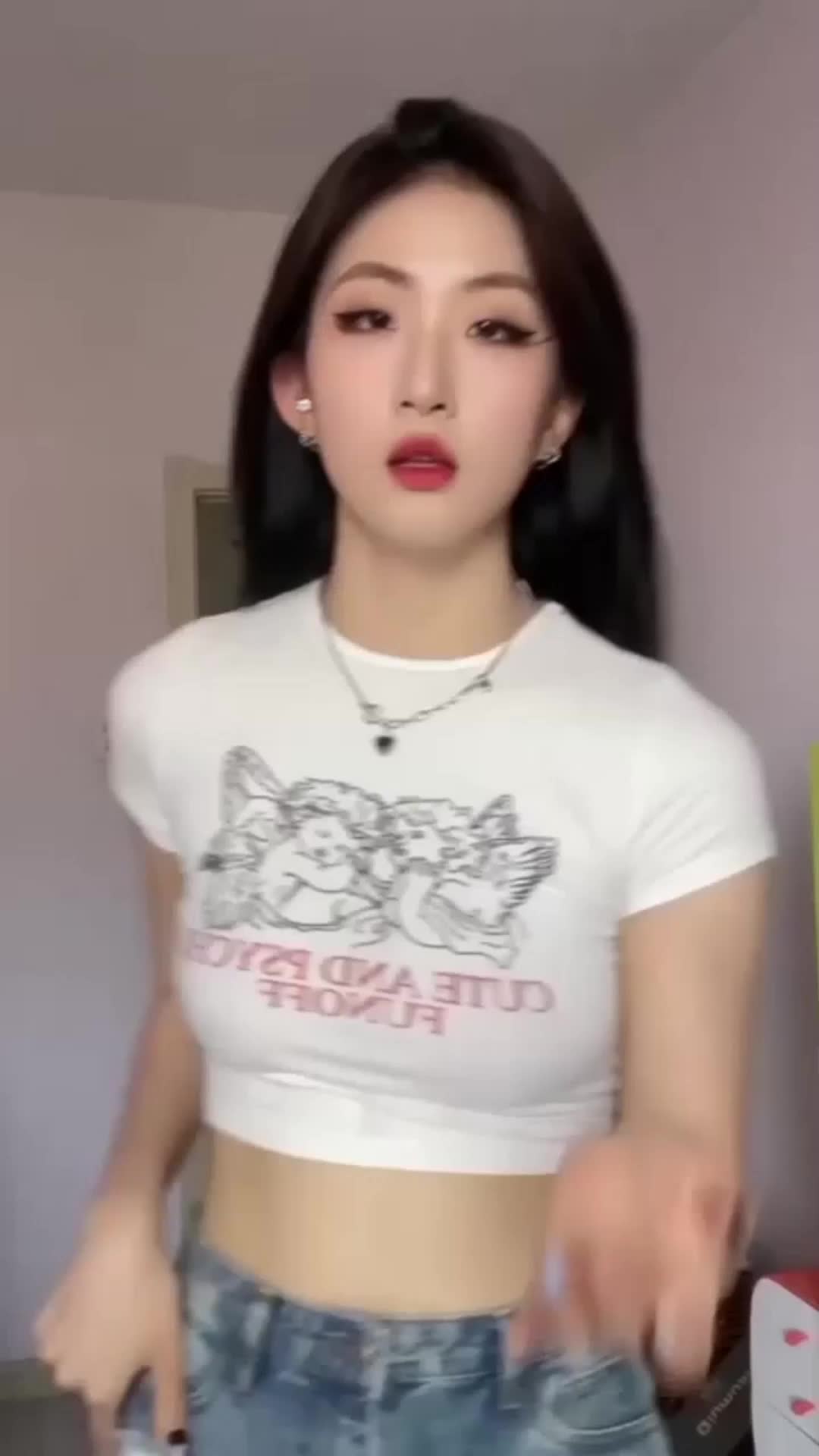 Hot Girl Lộ Clip Đi Khách Hạng Sang